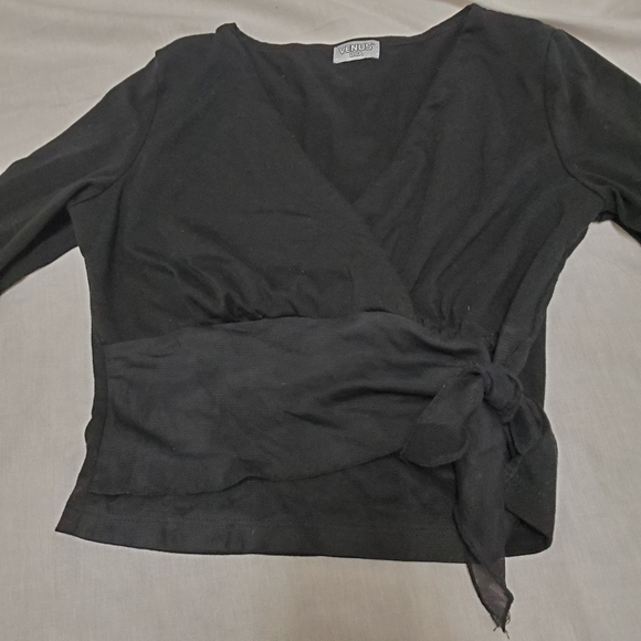 VENUS black, long-sleeved top - Picture 2 of 2